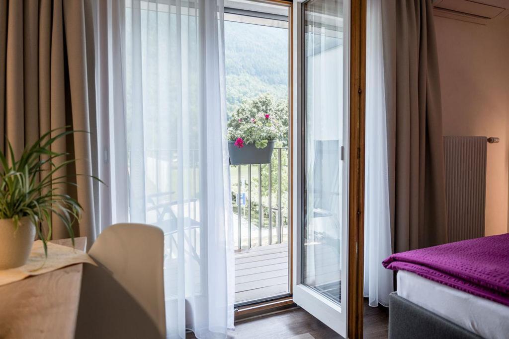 Hotel Zur Traube Brigerbad Exterior foto